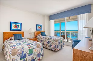 4021 Gulf Shore Blvd N, Naples, FL 34103 - Photo 15