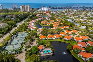 589 Beachwalk Cir, Naples, FL 34108 - Photo 35