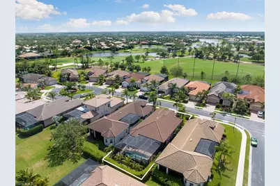7831 Valencia Ct, Naples, FL 34113 - Photo 7
