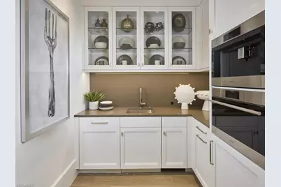 2075 Gordon Dr E, Naples, FL 34102 - Photo 7