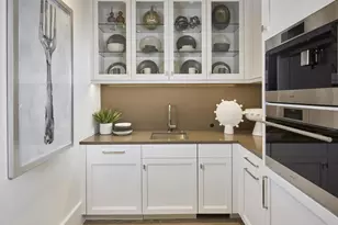 2075 Gordon Dr E, Naples, FL 34102 - Photo 7