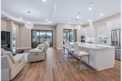 8448 Rosa Ct, Naples, FL 34114 - Photo 9