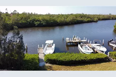 18446 Creek Dr, Fort Myers, FL 33908 - Photo 7