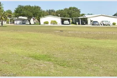 812 Big Branch Ln, Moore Haven, FL 33935 - Photo 1