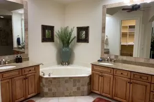 15543 Monterosso Ln, Naples, FL 34110 - Photo 17