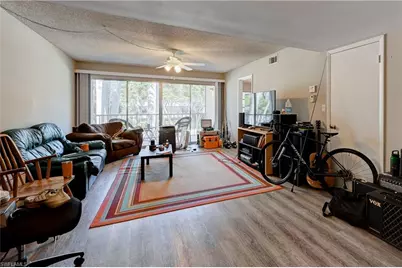 900 8th Ave S #204, Naples, FL 34102 - Photo 3