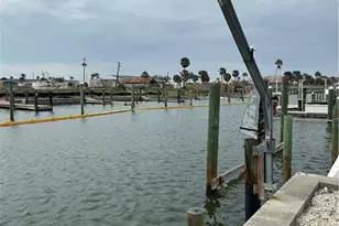 829 Oak St, Fort Myers Beach, FL 33931 - Photo 9