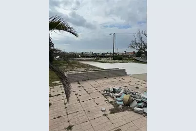 829 Oak St, Fort Myers Beach, FL 33931 - Photo 3