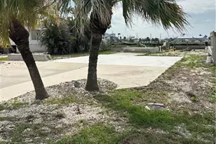 829 Oak St, Fort Myers Beach, FL 33931 - Photo 1