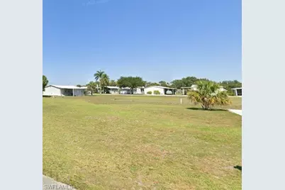 810 Big Branch Ln, Moore Haven, FL 33471 - Photo 1