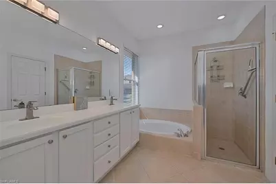 5005 Old Pond Dr, Naples, FL 34104 - Photo 13