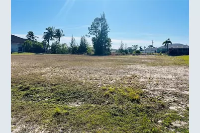 3714 NE 13th Ave, Cape Coral, FL 33909 - Photo 5