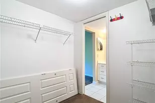 3001 Sandpiper Bay Cir, Naples, FL 34112 - Photo 23