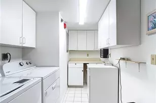 3001 Sandpiper Bay Cir, Naples, FL 34112 - Photo 31