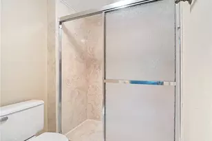 3001 Sandpiper Bay Cir, Naples, FL 34112 - Photo 21