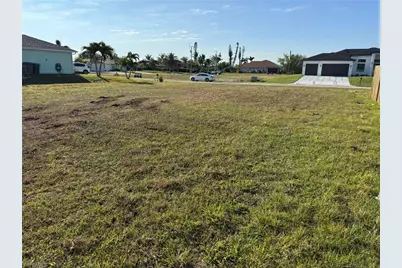 109 NE 23rd St, Cape Coral, FL 33909 - Photo 3
