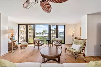 3000 Gulf Shore Blvd N #207, Naples, FL 34103 - Photo 9