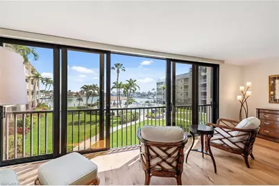 3000 Gulf Shore Blvd N #207, Naples, FL 34103 - Photo 1