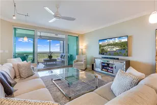 275 Indies Way, Naples, FL 34110 - Photo 5