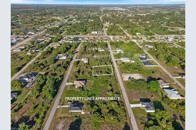 820 Casper Yost St E, Lehigh Acres, FL 33974 - Photo 5