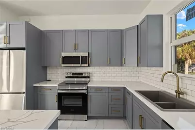 103 NW 9th St, Cape Coral, FL 33993 - Photo 7