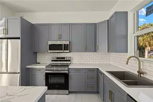 103 NW 9th St, Cape Coral, FL 33993 - Photo 7