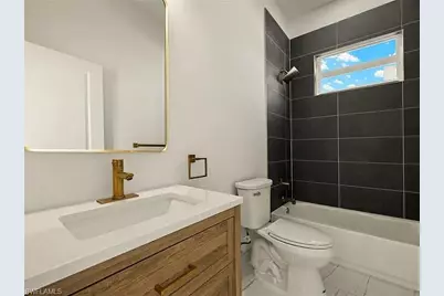 103 NW 9th St, Cape Coral, FL 33993 - Photo 23