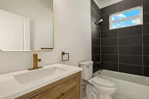 103 NW 9th St, Cape Coral, FL 33993 - Photo 23