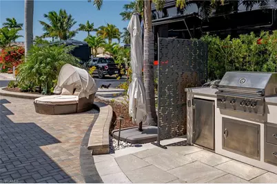 13570 Snapper Ln, Naples, FL 34114 - Photo 9