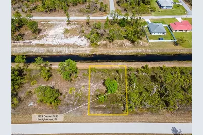 1129 Damen St E, Lehigh Acres, FL 33974 - Photo 1