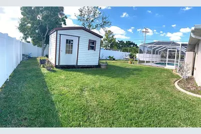 3420 SE 5th Pl, Cape Coral, FL 33904 - Photo 9
