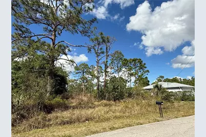 1009 Acacia Ave, Lehigh Acres, FL 33972 - Photo 5