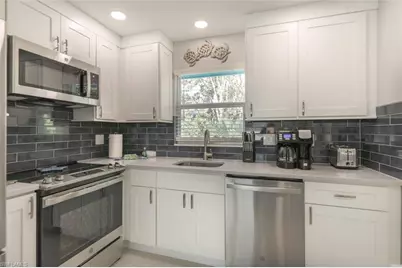 1012/1014 E Gulf Dr, Sanibel, FL 33957 - Photo 29