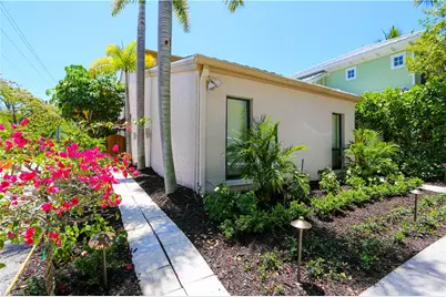 550 3rd Ave N, Naples, FL 34102 - Photo 5