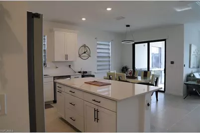 11162 Addison Lake Cir, Fort Myers, FL 33966 - Photo 5