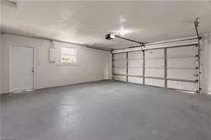 8925 Dorchester St, Fort Myers, FL 33907 - Photo 23