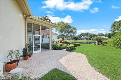 914 Spanish Moss Trl, Naples, FL 34108 - Photo 41