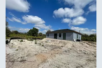 705 Ledge St, Lehigh Acres, FL 33972 - Photo 3