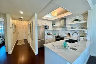 365 5th Ave S, Naples, FL 34102 - Photo 17