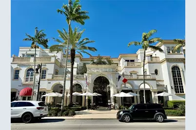 365 5th Ave S #303, Naples, FL 34102 - Photo 1