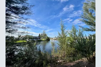 1408 NE 37th St, Cape Coral, FL 33909 - Photo 1