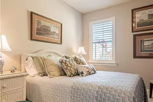 7658 Jacaranda Ln, Naples, FL 34114 - Photo 27