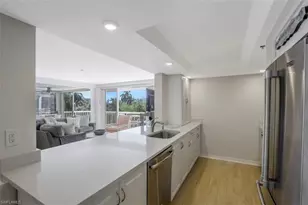 5501 Heron Point Dr, Naples, FL 34108 - Photo 9