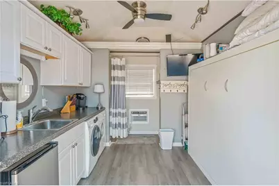 10211 Surfwood Ct, Fort Myers, FL 33905 - Photo 15