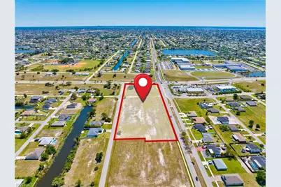 815 Trafalgar Pkwy W, Cape Coral, FL 33991 - Photo 7