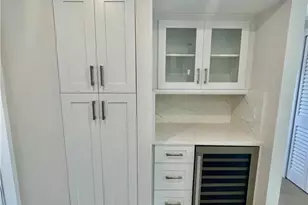 9 High Point Cir N, Naples, FL 34103 - Photo 7