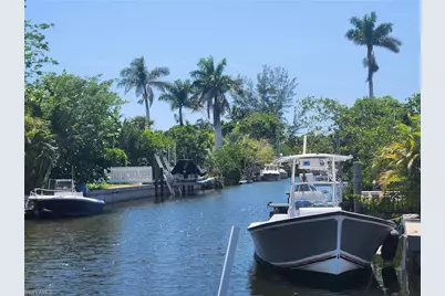 2840 Shoreview Dr #6, Naples, FL 34112 - Photo 11