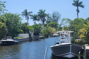 2840 Shoreview Dr, Naples, FL 34112 - Photo 11