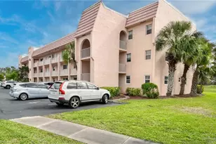 175 Turtle Lake Ct, Naples, FL 34105 - Photo 1