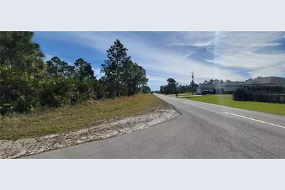 917 Nimitz Blvd, Lehigh Acres, FL 33974 - Photo 7